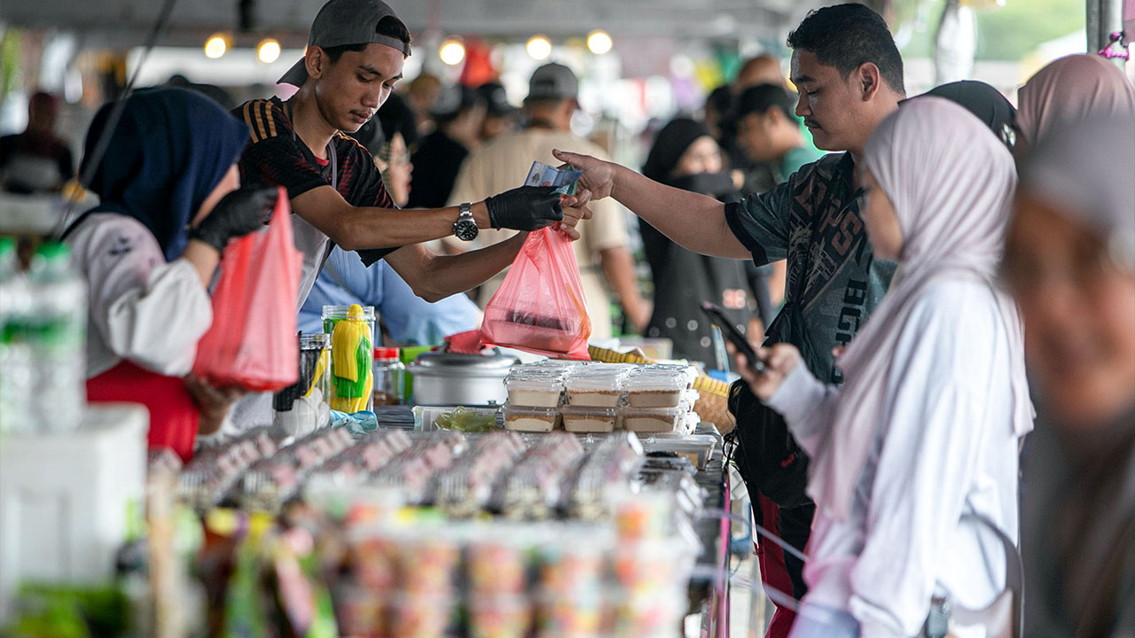 Harga, kebersihan dan kualiti makanan jadi pilihan pengunjung bazar Ramadan
